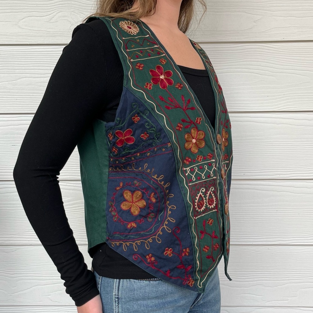 Vintage Solutions Embroidered Floral Vest - Picture 2 of 6